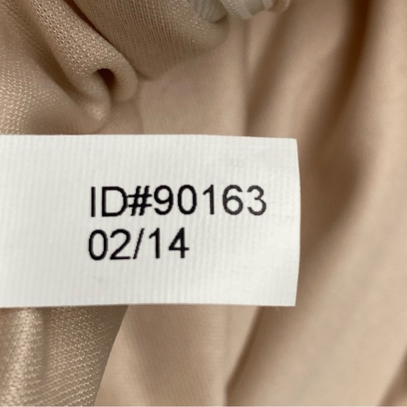 Express Asymmetrical Pleated Midi Skirt Size 12 Black White #90163 - Picture 10 of 10